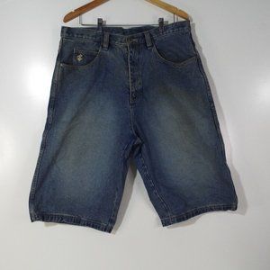 Vintage Roca Wear Men's Baggy fit shorts shorts size 36